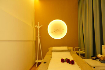 福州日式指压的寂静美学：在按压中听见雪落的声音